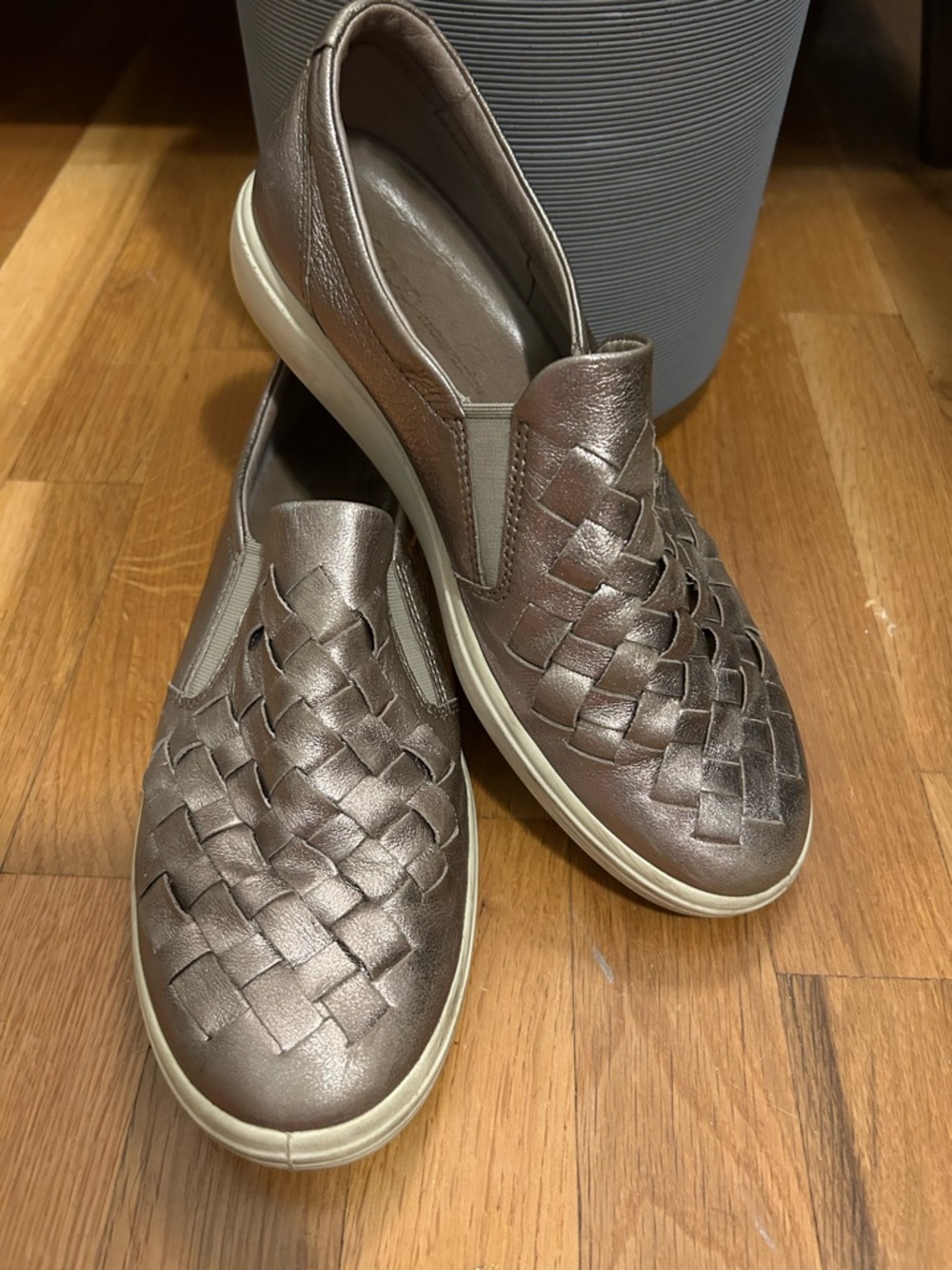 Women’s Ecco Woven Slip-On Casual Shoe metallic size 39
